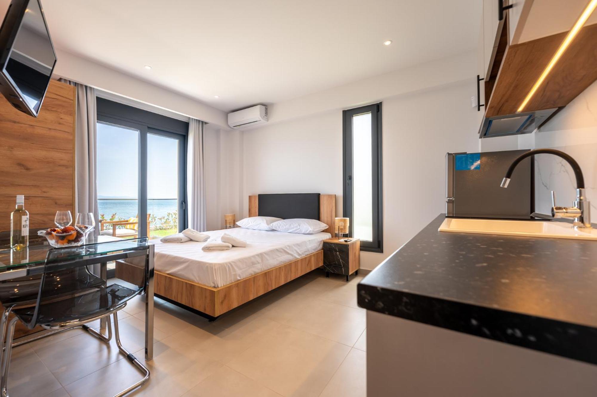 Azzurro E Verde By Rentalspro - Nea Potidaia Halkidiki Nea Poteidaia Bagian luar foto