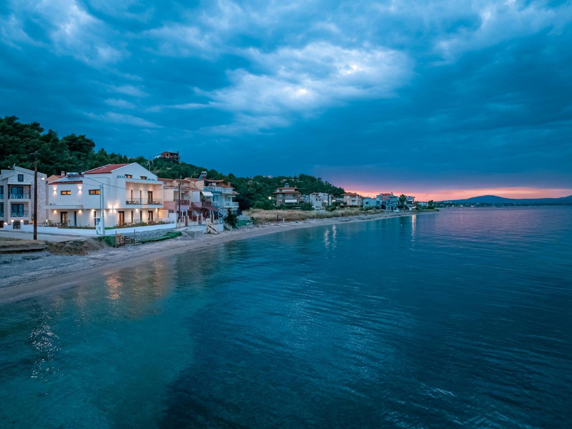 Azzurro E Verde By Rentalspro - Nea Potidaia Halkidiki Nea Poteidaia Bagian luar foto